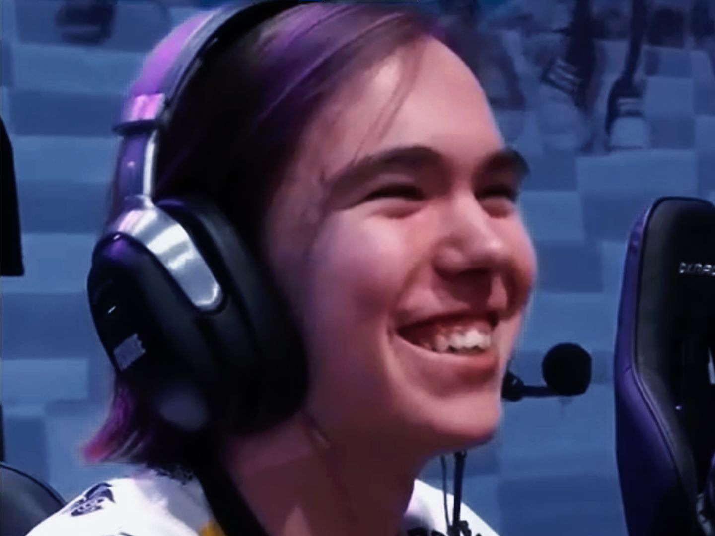 也凸显了团 也凸显了团