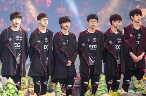 其电光石火 其电光石火