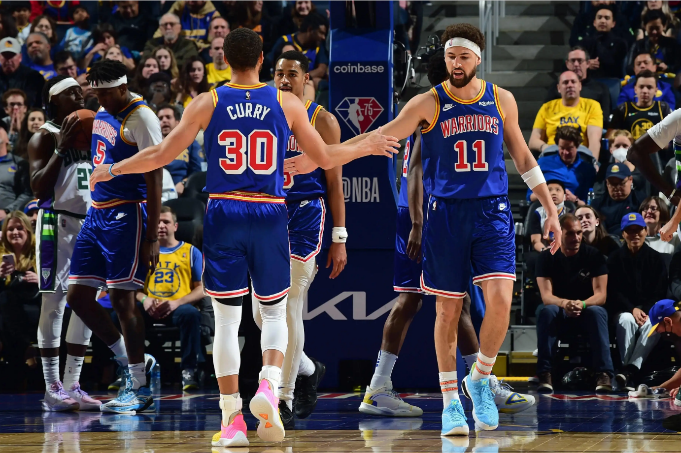 迫使强势联